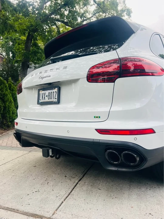 2016 Porsche 958 Cayenne - Image 2 of 15
