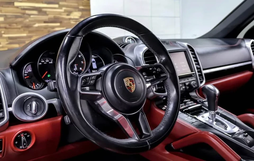 2016 Porsche 958 Cayenne - Image 12 of 19