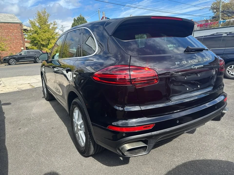 2016 Porsche 958 Cayenne - Image 4 of 10