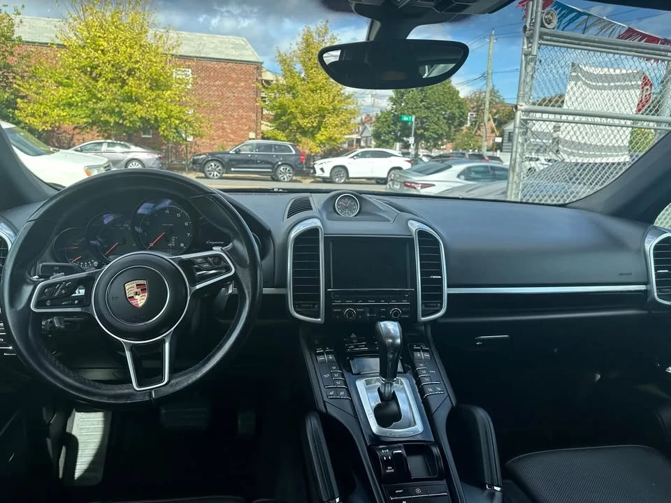 2016 Porsche 958 Cayenne - Image 8 of 10
