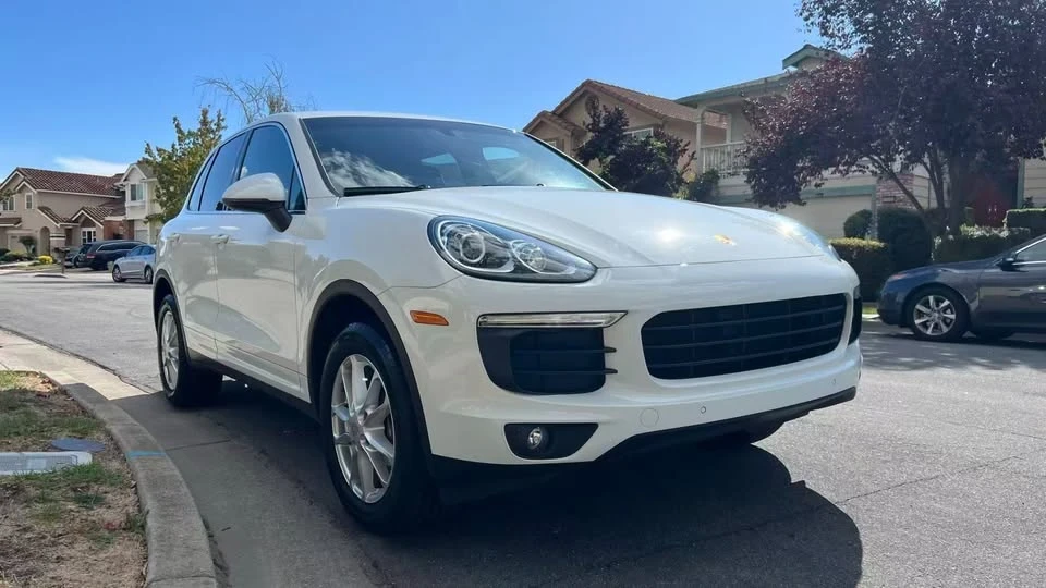 2016 Porsche 958 Cayenne - Image 3 of 20