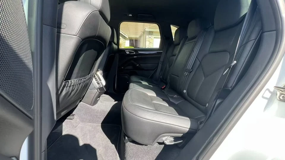 2016 Porsche 958 Cayenne - Image 10 of 20