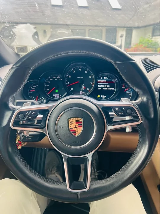 2016 Porsche 958 Cayenne - Image 10 of 15