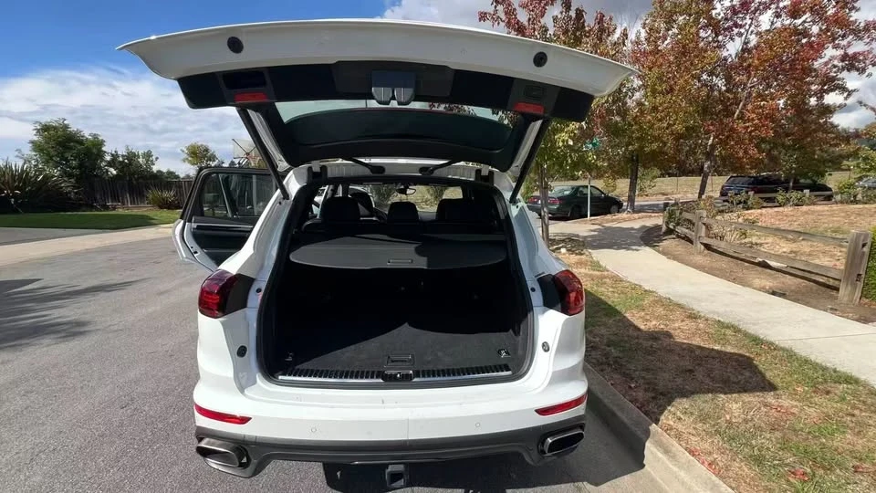2016 Porsche 958 Cayenne - Image 12 of 20