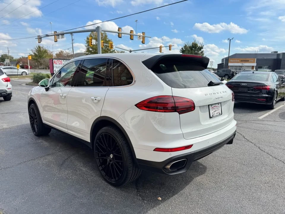 2016 Porsche 958 Cayenne - Image 8 of 11