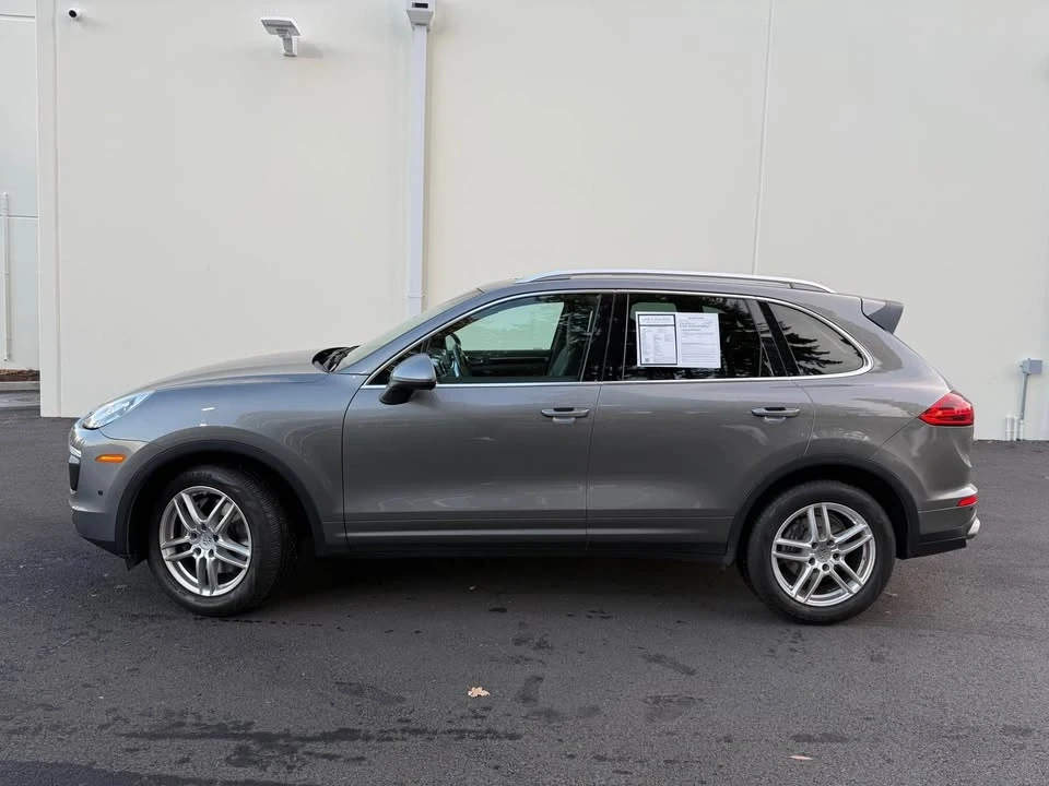 2016 Porsche 958 Cayenne - Image 2 of 11