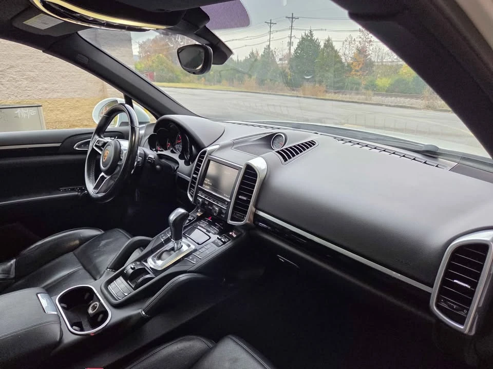 2016 Porsche 958 Cayenne - Image 7 of 14