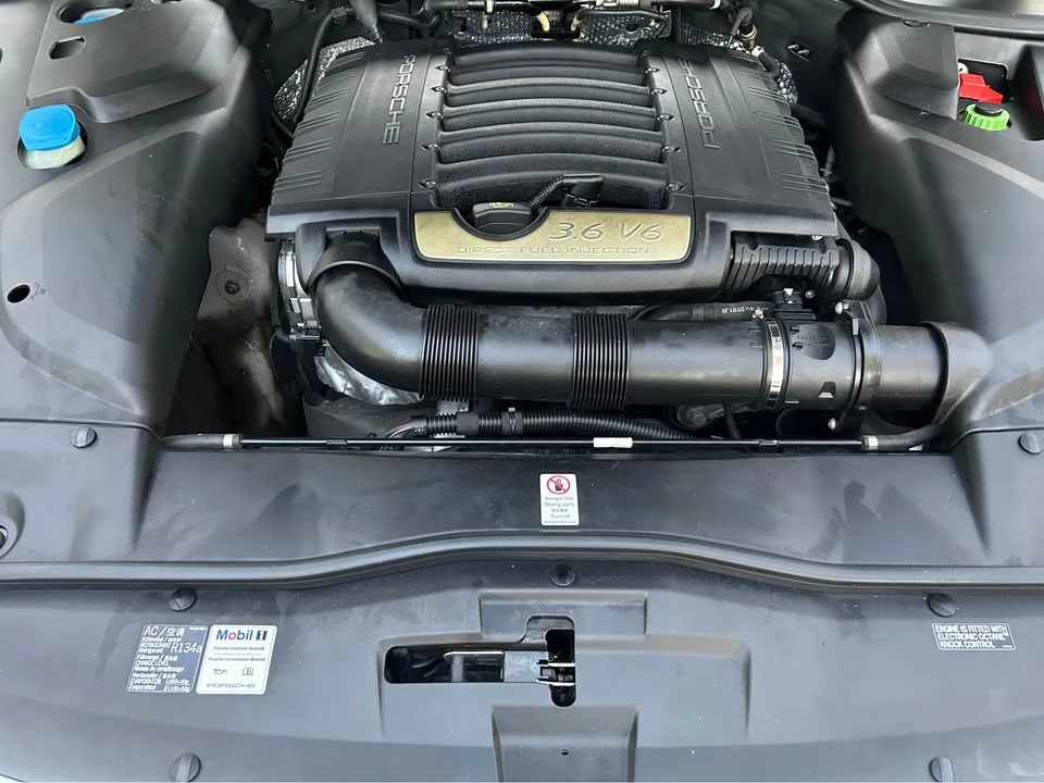 2016 Porsche 958 Cayenne - Image 8 of 18