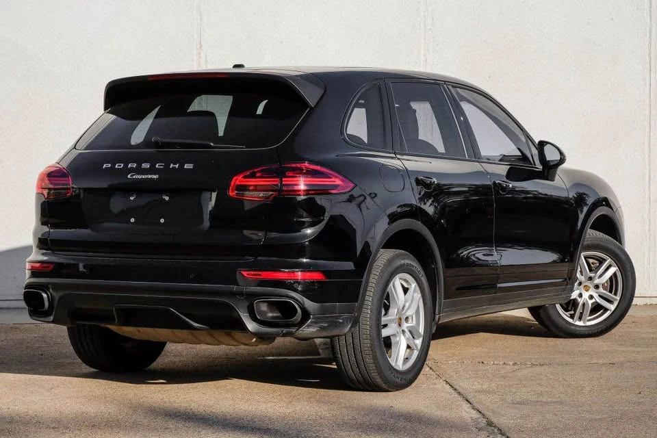 2016 Porsche 958 Cayenne - Image 4 of 17