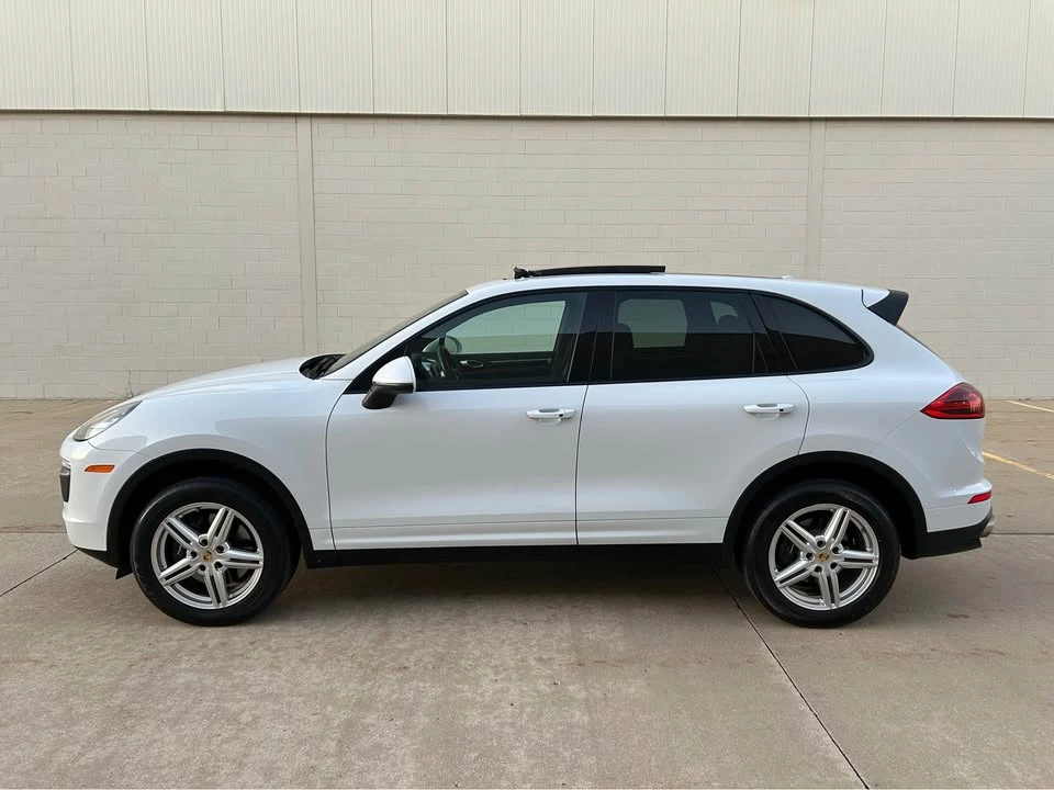 2016 Porsche 958 Cayenne - Image 5 of 18