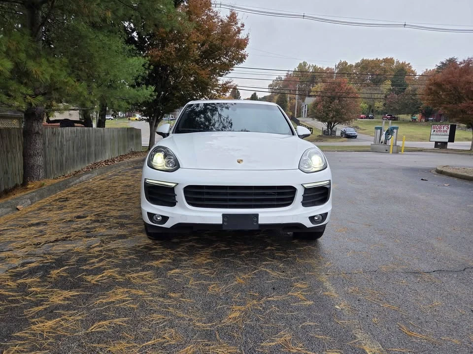 2016 Porsche 958 Cayenne - Image 2 of 14