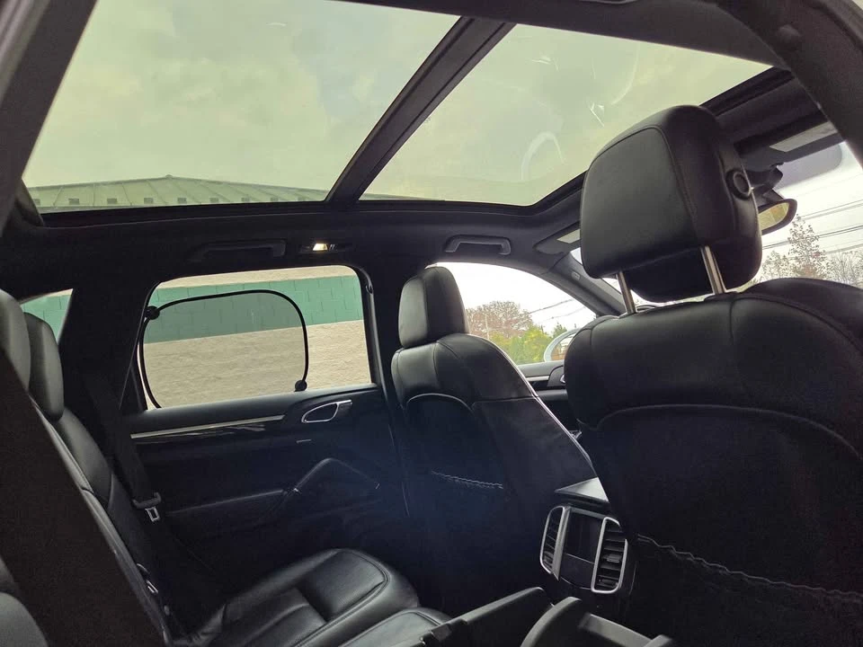 2016 Porsche 958 Cayenne - Image 9 of 14