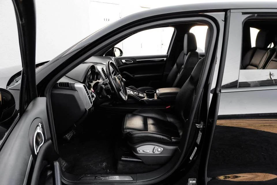 2016 Porsche 958 Cayenne - Image 7 of 17