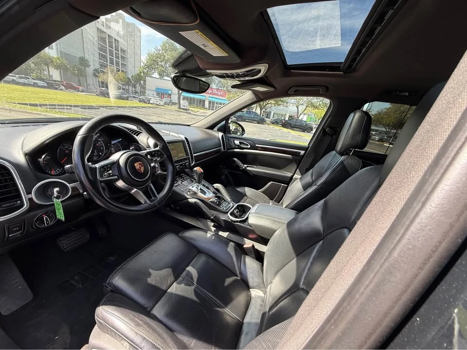 2016 Porsche 958 Cayenne - Image 7 of 13