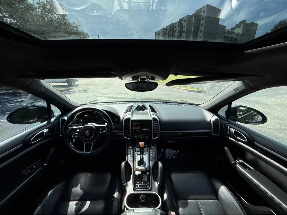 2016 Porsche 958 Cayenne - Image 9 of 13