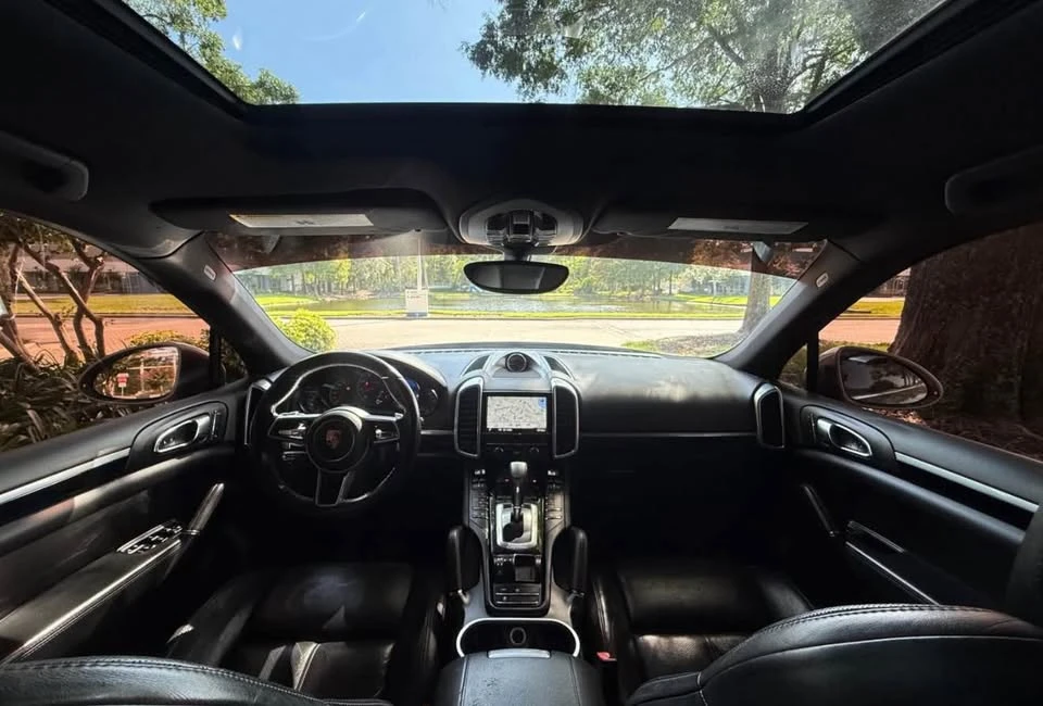 2016 Porsche 958 Cayenne - Image 12 of 17
