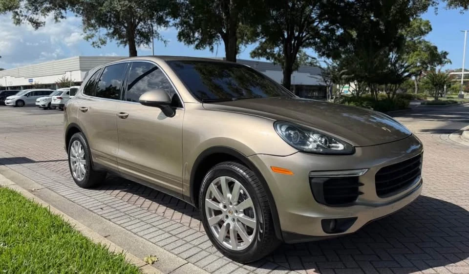 2016 Porsche 958 Cayenne - Image 6 of 17