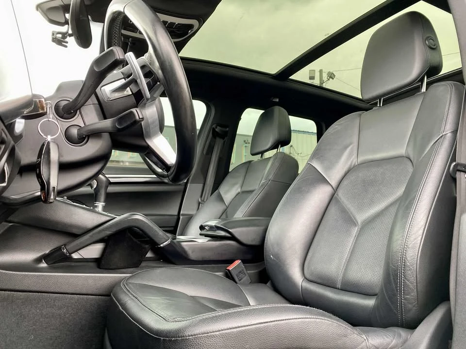 2016 Porsche 958 Cayenne - Image 10 of 15