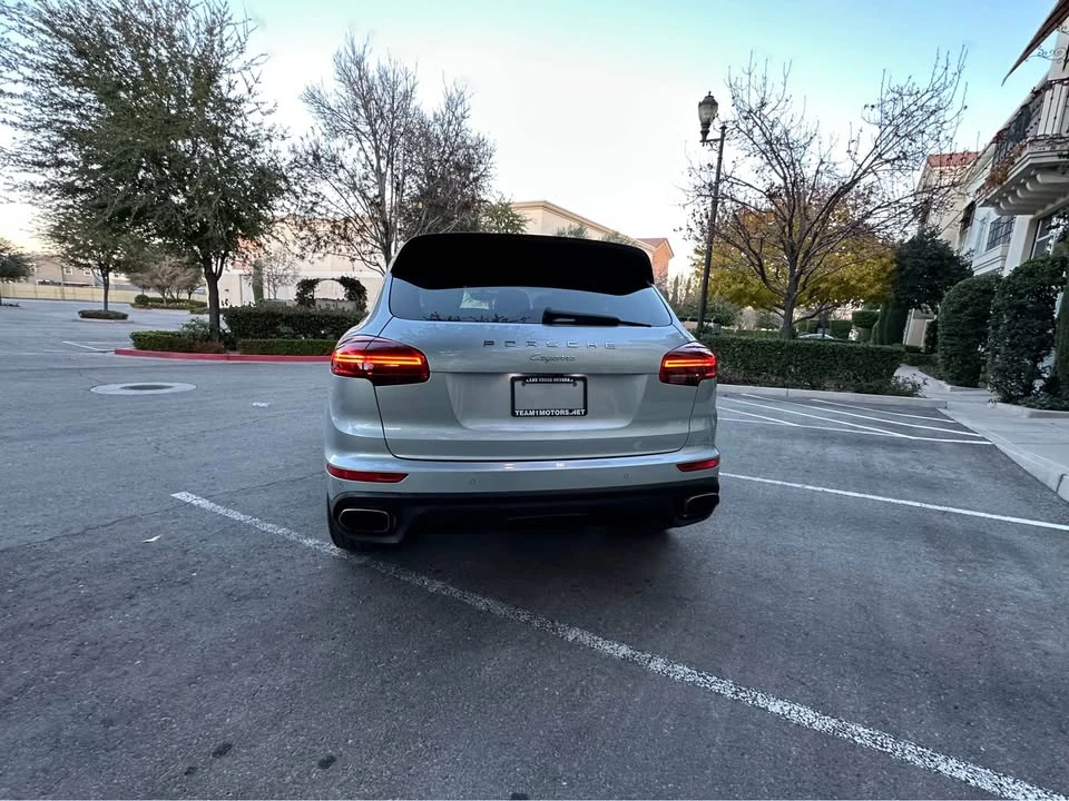 2016 Porsche 958 Cayenne - Image 3 of 13