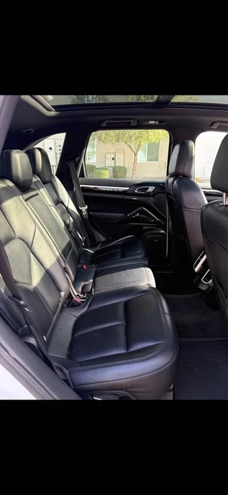 2016 Porsche 958 Cayenne - Image 11 of 19