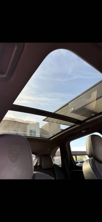 2016 Porsche 958 Cayenne - Image 18 of 19