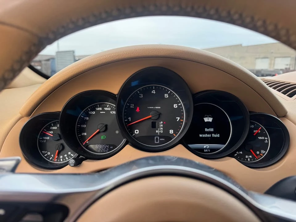 2016 Porsche 958 Cayenne - Image 10 of 15
