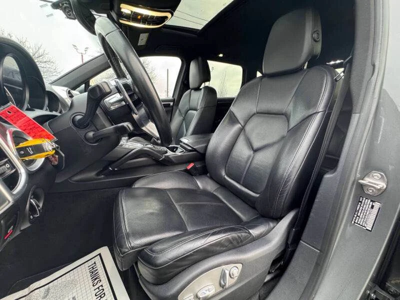 2016 Porsche 958 Cayenne - Image 11 of 13