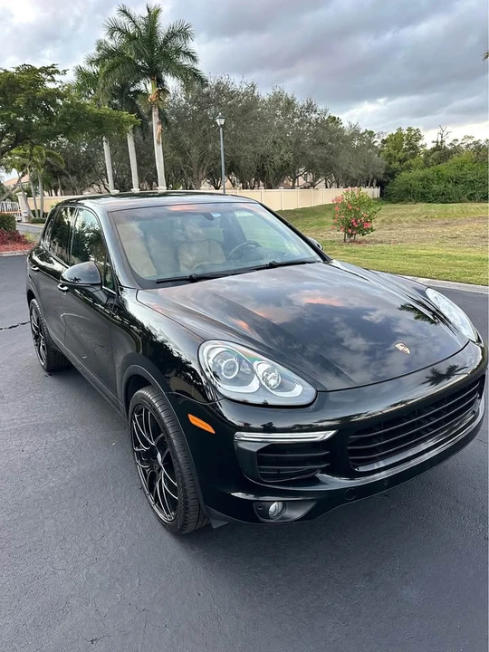 2016 Porsche 958 Cayenne - Image 10 of 19