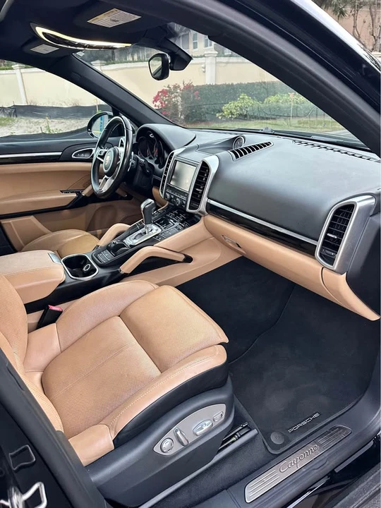 2016 Porsche 958 Cayenne - Image 15 of 19