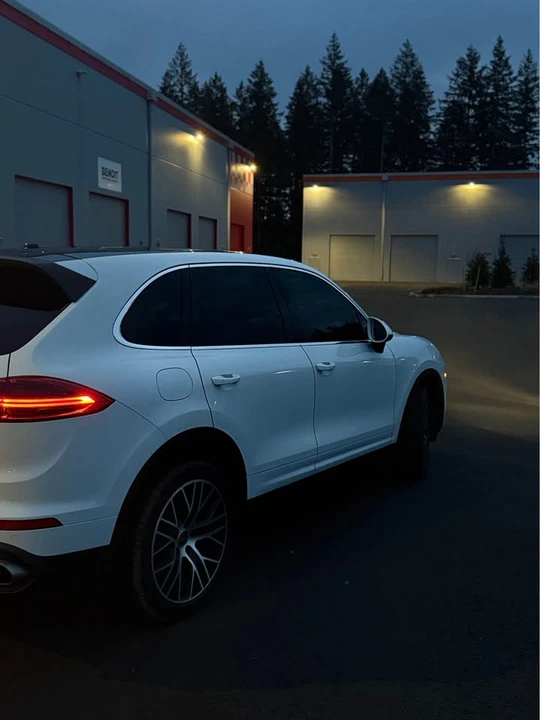 2016 Porsche 958 Cayenne - Image 3 of 11