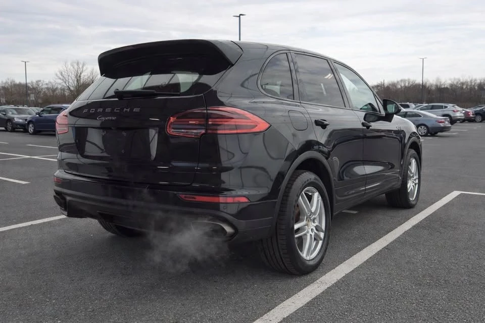 2016 Porsche 958 Cayenne - Image 3 of 11