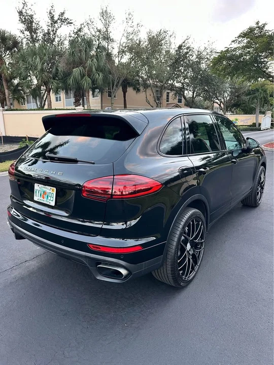 2016 Porsche 958 Cayenne - Image 9 of 19