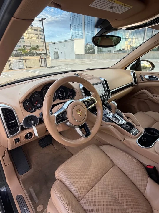 2016 Porsche 958 Cayenne - Image 13 of 16