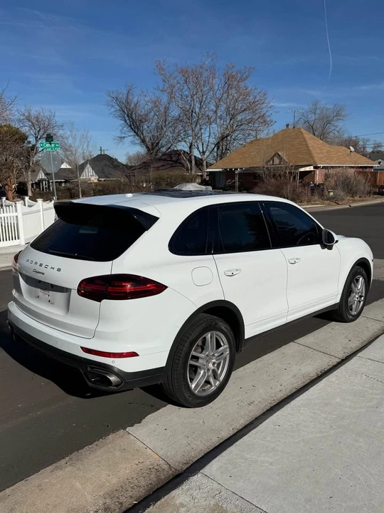 2016 Porsche 958 Cayenne - Image 3 of 9
