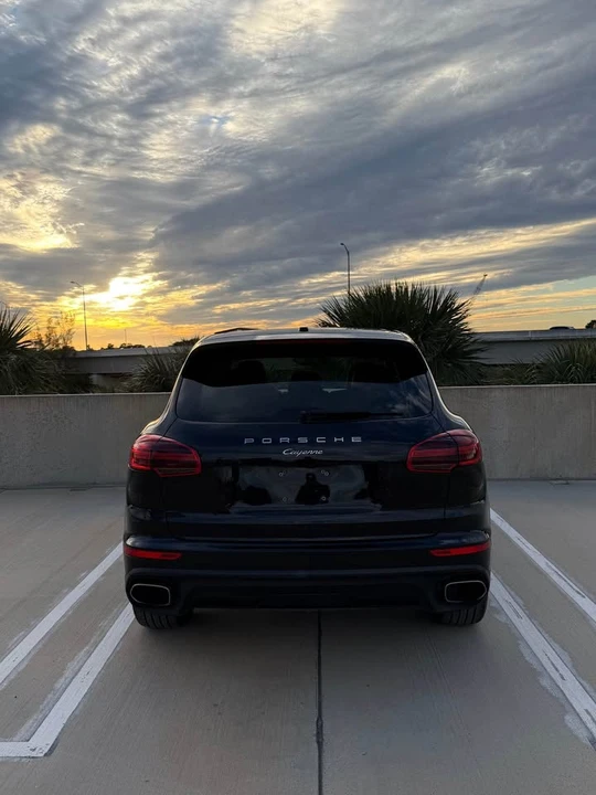 2016 Porsche 958 Cayenne - Image 6 of 16