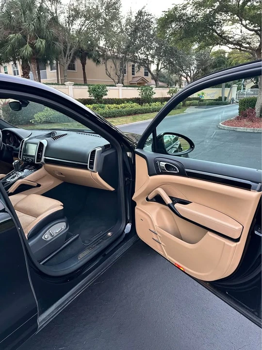 2016 Porsche 958 Cayenne - Image 14 of 19
