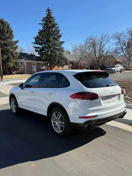 2016 Porsche 958 Cayenne - Image 4 of 9