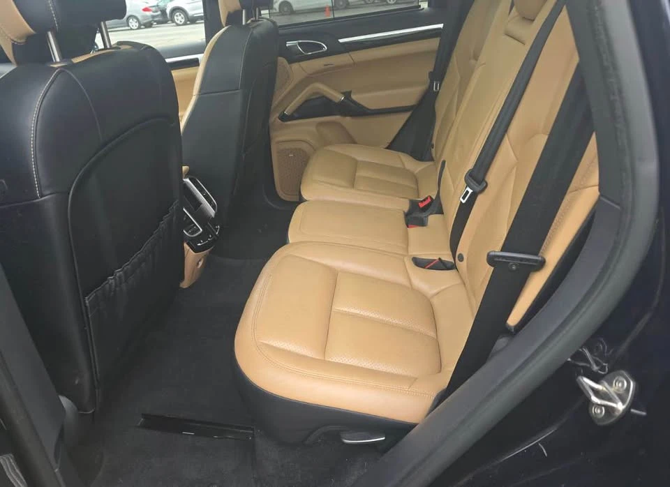 2016 Porsche 958 Cayenne - Image 8 of 11