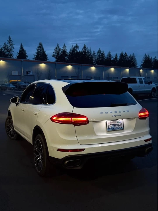 2016 Porsche 958 Cayenne - Image 2 of 11