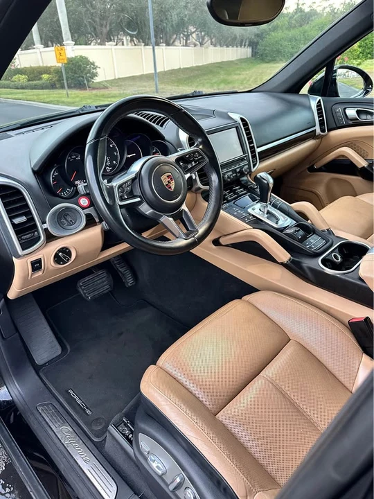 2016 Porsche 958 Cayenne - Image 16 of 19
