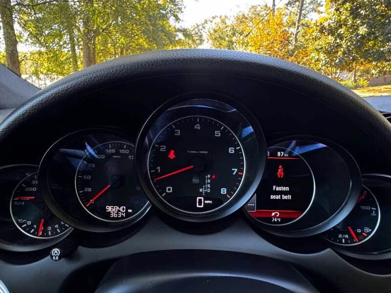 2016 Porsche 958 Cayenne - Image 13 of 17