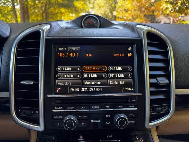 2016 Porsche 958 Cayenne - Image 14 of 17