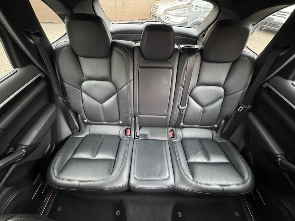2016 Porsche 958 Cayenne - Image 8 of 15