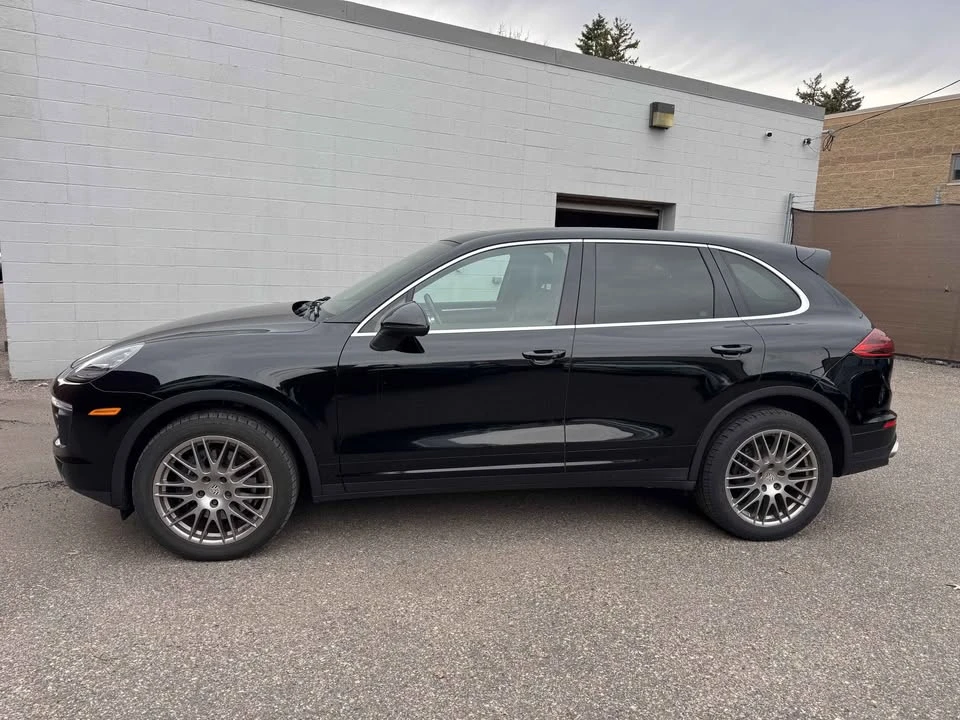 2016 Porsche 958 Cayenne - Image 5 of 15