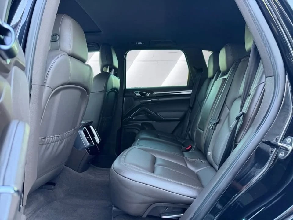 2016 Porsche 958 Cayenne - Image 11 of 20