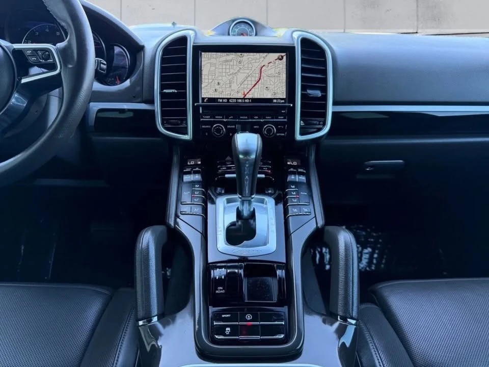 2016 Porsche 958 Cayenne - Image 13 of 20