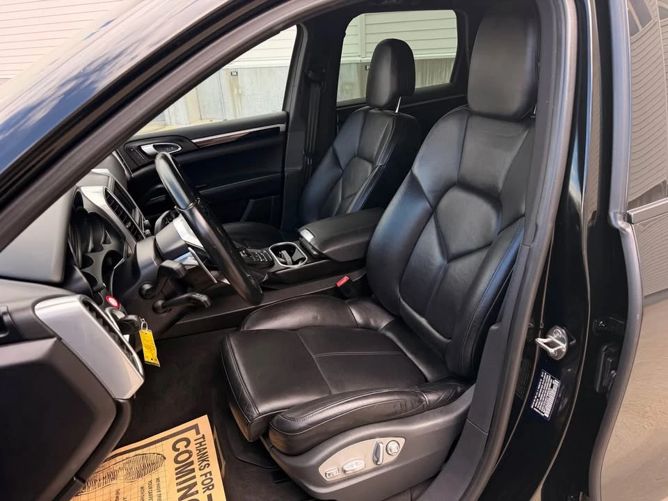 2016 Porsche 958 Cayenne - Image 11 of 20