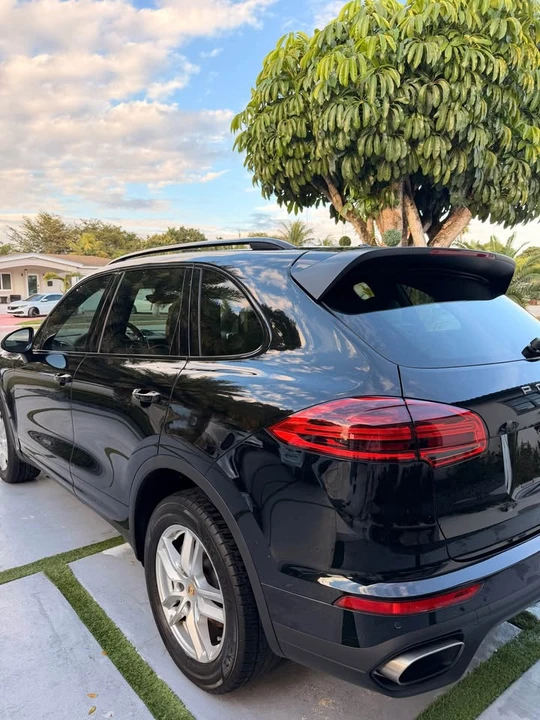 2016 Porsche 958 Cayenne - Image 3 of 7