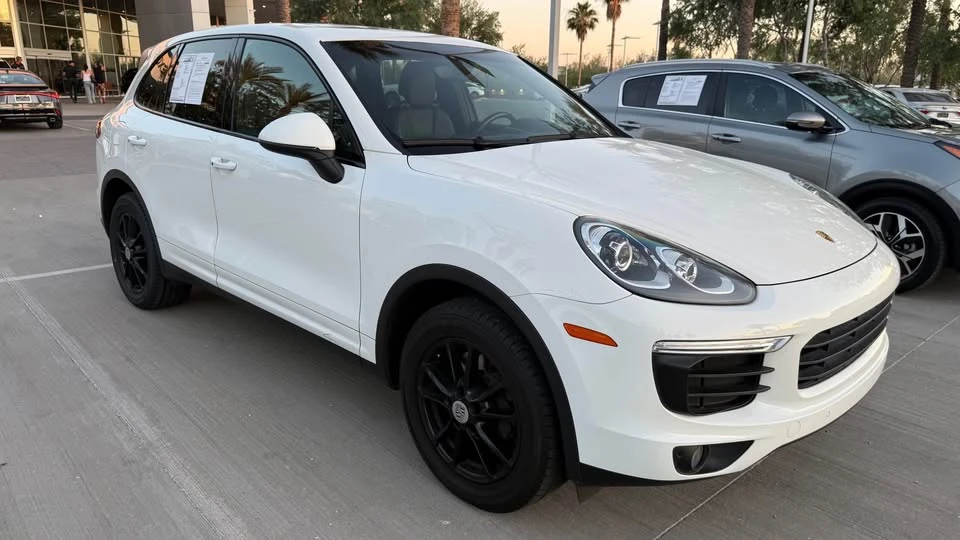 2016 Porsche 958 Cayenne - Image 4 of 13