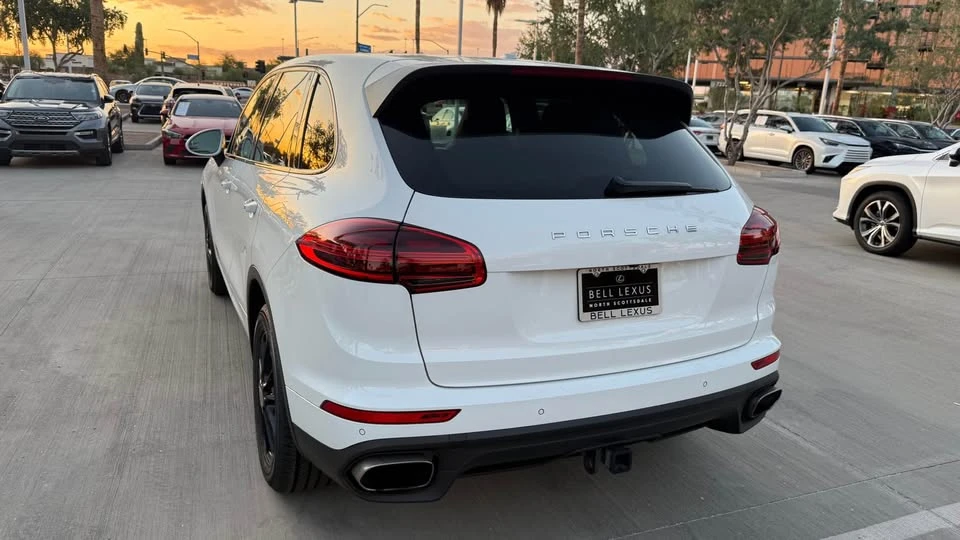 2016 Porsche 958 Cayenne - Image 2 of 13
